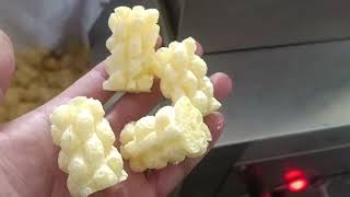 corn cobs extruder making machine puffed corn puff pop snacks food production line #extruder #dg