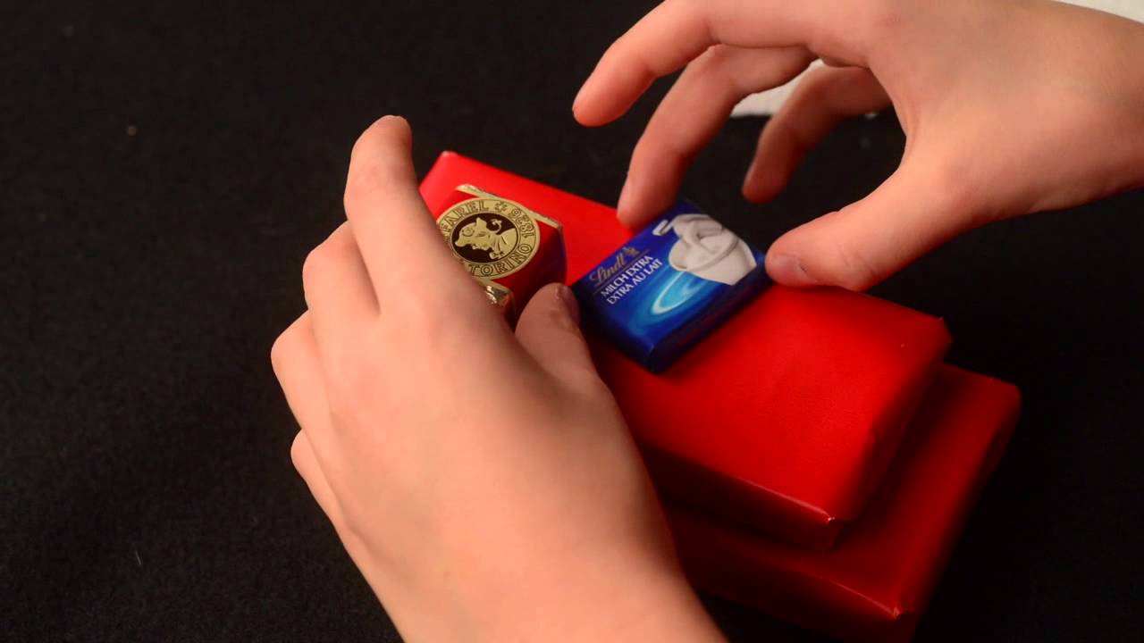 Make a Candy Sleigh for the Holidays