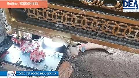 Cổng tự động với motor âm sàn có thể mở 180 độ thông qua bộ truyền động bánh răng.