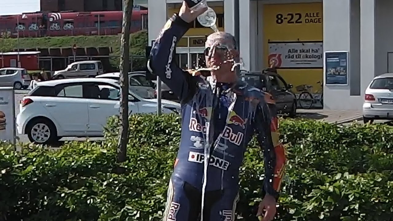 Refreshing at Discounter Market YouTube