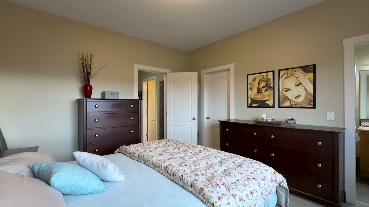 LAKE COUNTRY BC HOME FOR SALE -- 10290 Teresa Road