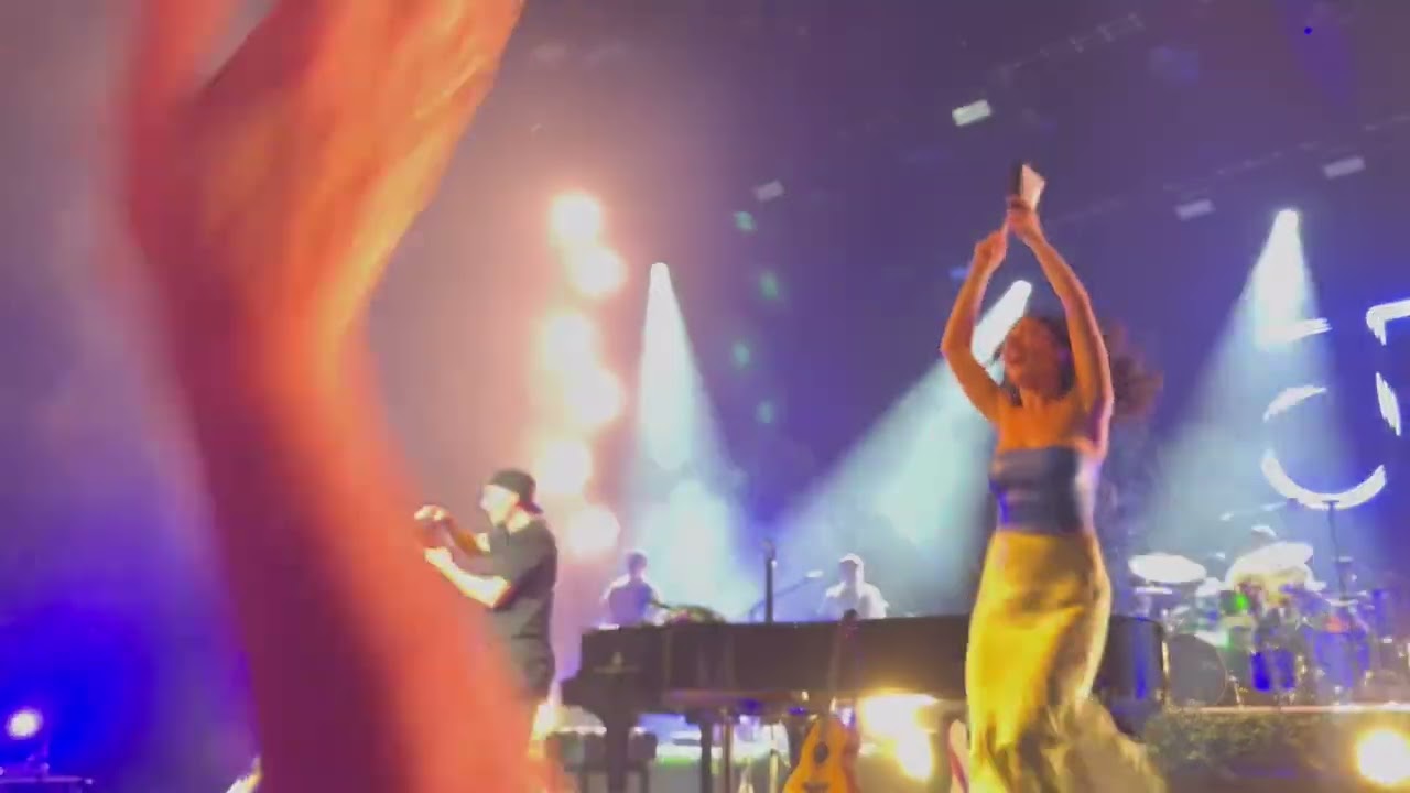 Jacob Collier the cameraman!!! -A Box of Stars- Getting up on our feet at the Filene Center - 8/5/25