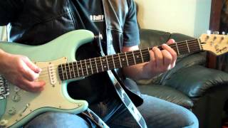 Fender squire bullet stratocaster MP4 frontman 15g amplifier SRV style baby blue body style