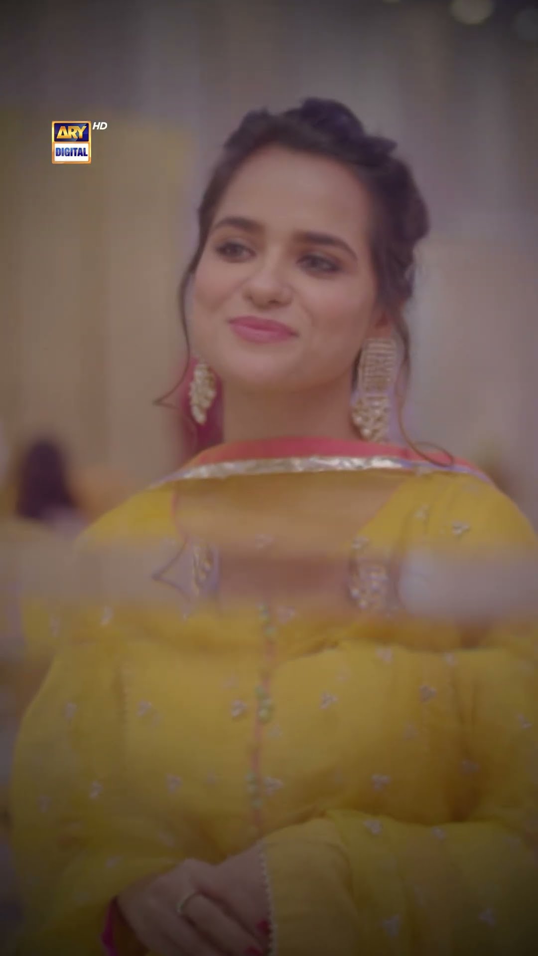 Aafat? lag rahi ho tum! #bharam #shorts