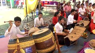 Pleng Pinpeat Skor Thom