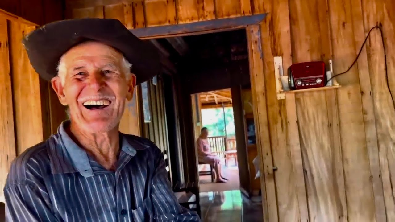 A felicidade de quem só viveu essa vida raiz …