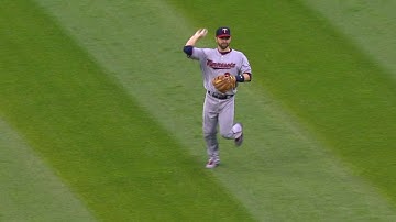 MIN@CLE: Dozier ranges to make a basket catch