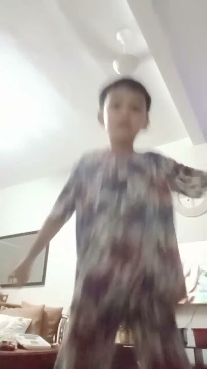 FAHMI DANCE BUT SIKIT BADAN