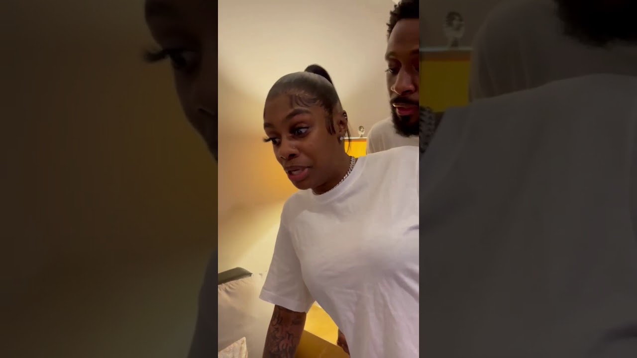 Kountry Wayne - When your ex girlfriend finds another girl hair in your bed!