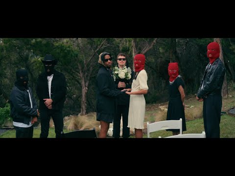 Skateland - Autobahn! (Official Video)