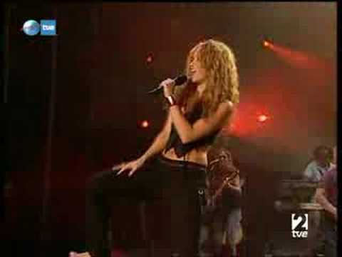 Shakira - intro del concierto en madrid rock in rio en uno de los espectaculos de musica mÃ¡s importantes del mundo uh... ah ah si, ya es hora de esconder del mundo el dolor bajo la piel yo se que estare bien los gatos como yo caen de pie no quiero jugar mi suerte por ti y no puedo Con V pequeÃ±a vivir pronto estare de aqui muy muy lejos [coro] ahi me voy otra vez ahi te dejo Madrid Tus rutinas de piel y tus ganas de huir yo no quiero cobardes que me hagan sufrir mejor le digo adios a tu boca de anis si, ya es hora de limpiar las manchas de miel sobre el mantel yo nunca supe actuar mis labios se ven muertos de sed no quiero dejarlo todo al azar entiendo que he comenzado a estorbar pronto estare de ti muy muy lejos [coro] ahi me voy otra vez ahi te dejo Madrid Tus rutinas de piel y tus ganas de huir yo no quiero cobardes que me hagan sufrir mejor le digo adios a tu boca de anis ah, aah [coro x2] ay te dejo madrid madrid a tu boca de anis a tu boca de anis