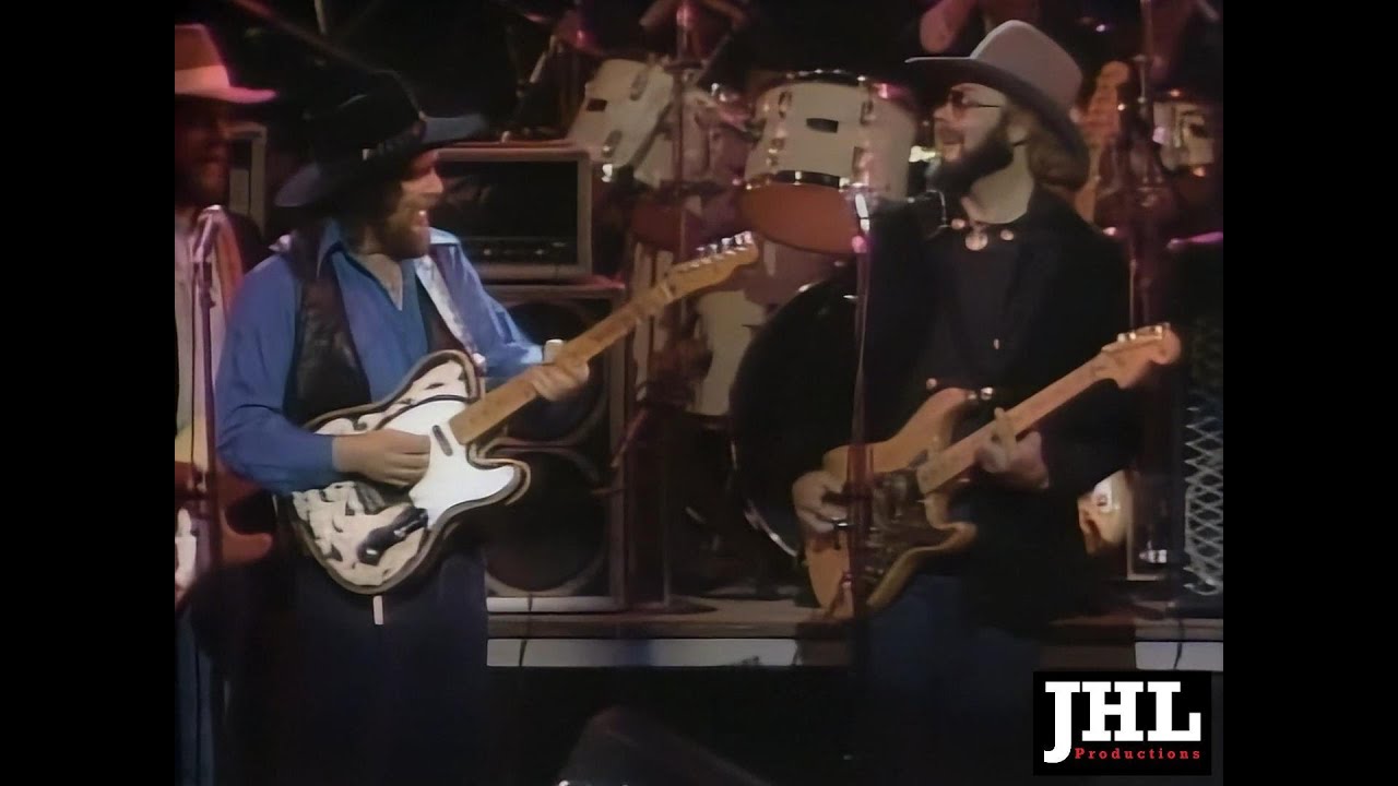 Hank Williams Jr. & Waylon - Are You Sure Hank Done It This Way. Live from the USS Constellation Hank Williams Jr. & Waylon - Are You Sure Hank Done It This Way. Live from the USS Constellation