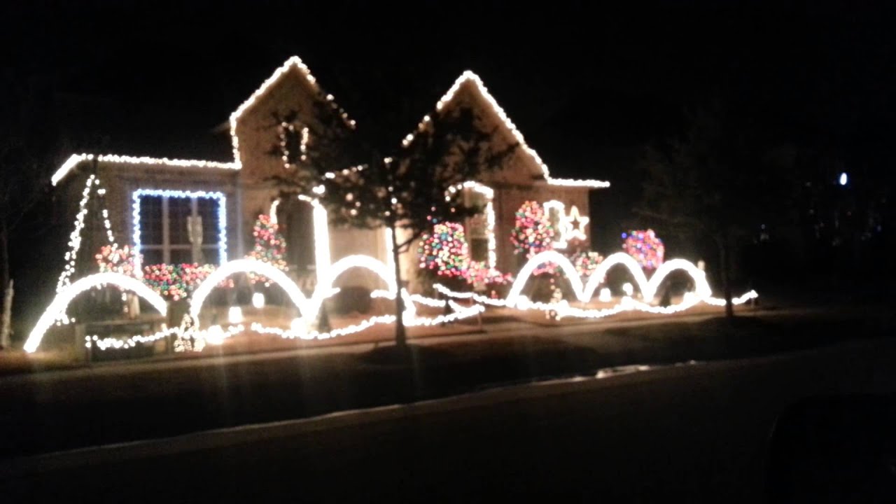 2013 Christmas lights in sync with 92.1 YouTube
