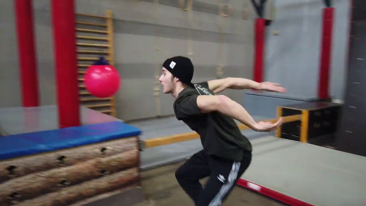 Trampolinpark Parkour Area & Gymnastic Gym YouTube
