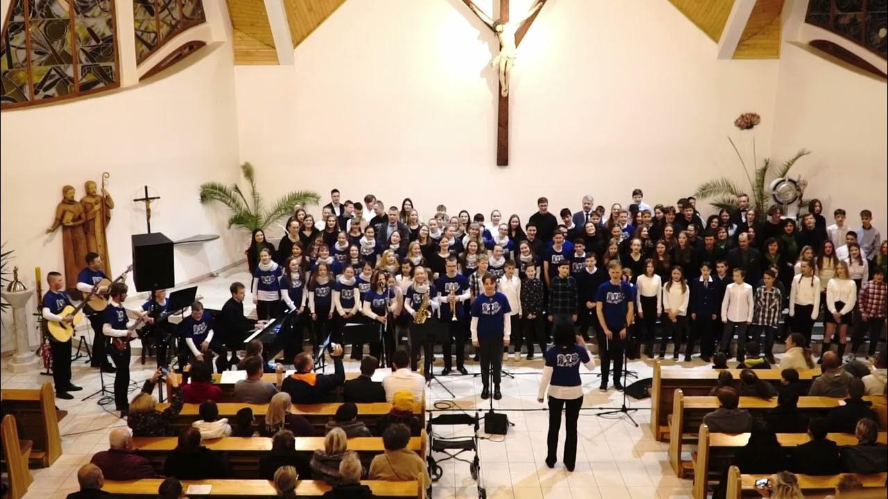 SAY YES | Schola BiGy, společná píseň - YouTube