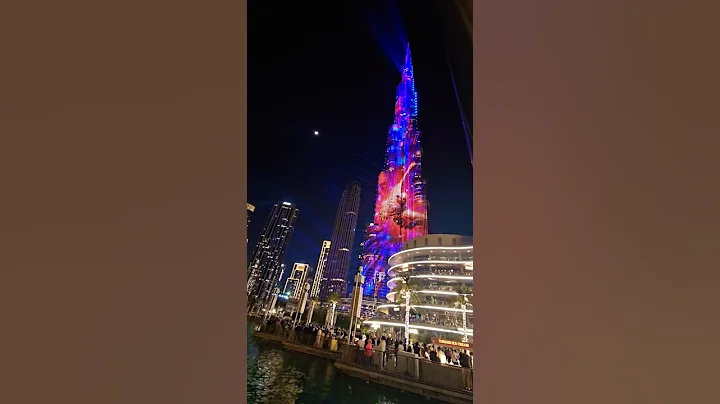 Dubai's Must-See: The Burj Khalifa Show 🇦🇪 #TravelVlog #Travel #Vlog #Dubai #BurjKhalifa