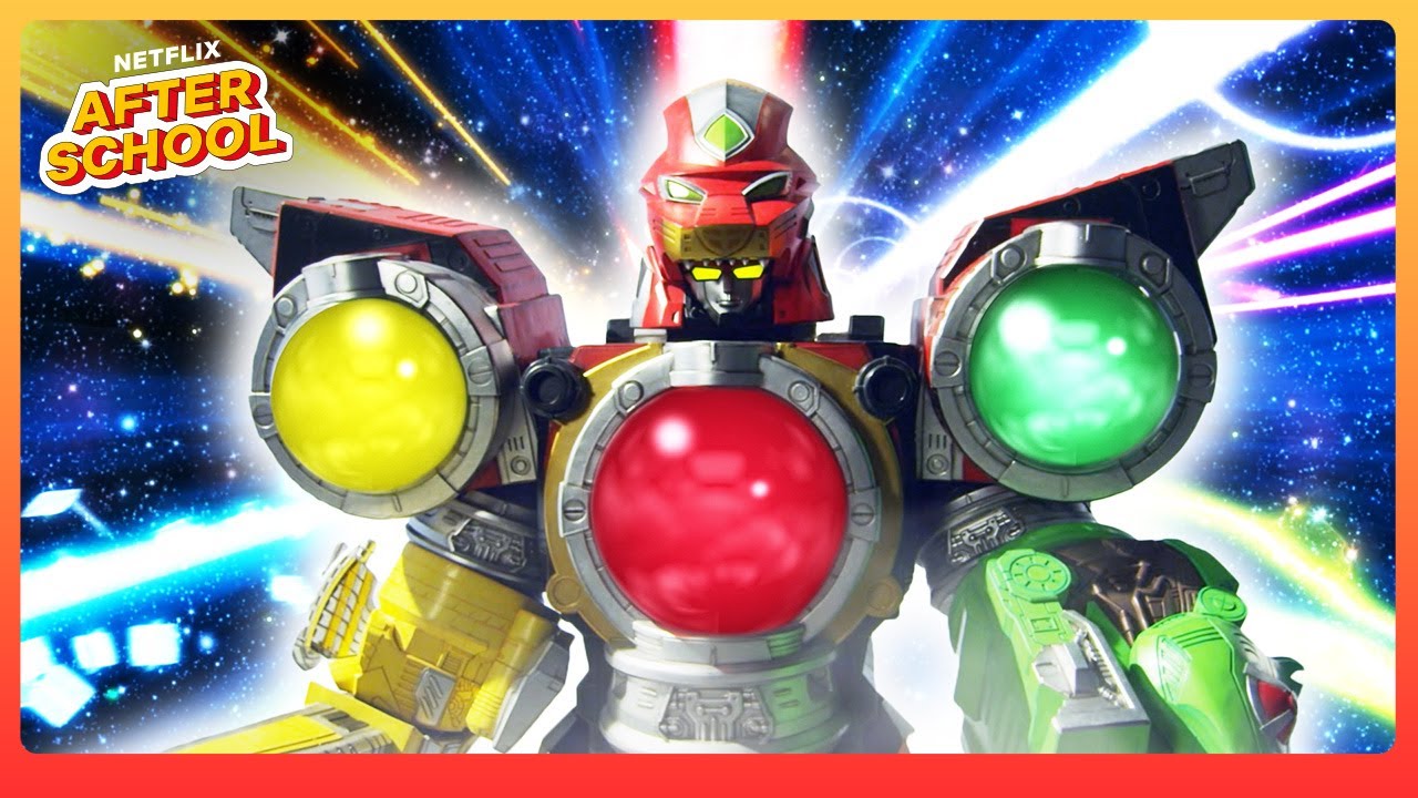 EPIC Megazord Battles in Power Rangers Cosmic Fury  Netflix After School