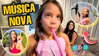 LEVEI A TITIA JAQUE PRA GRAVAR MINHA MÚSICA NOVA * olha no que deu *