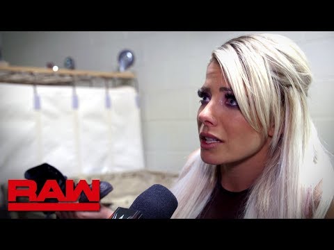 Alexa Bliss' shoes failed her: Raw Exclusive, April 29, 2019