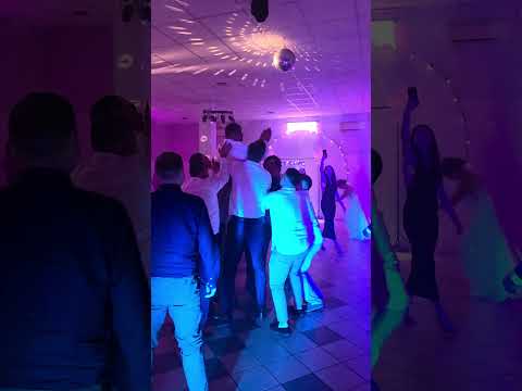 Impreza prowadzona przez DJ Waltana — wideo 2