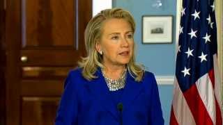 Secretary Clinton Delivers Remarks With Pakistani Foreign Minister Hina Rabbani Khar