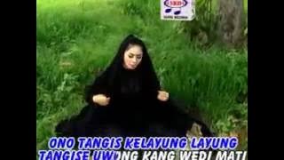 kelayung layung ratna antika