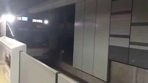 発車メロディー付 東急東横線各駅停車元町 中華街行き東急5050系渋谷駅発車 Mp3 発車メロディー付 東急東横線各駅停車元町 中華街行き東急5050系渋谷駅発車 Mp3