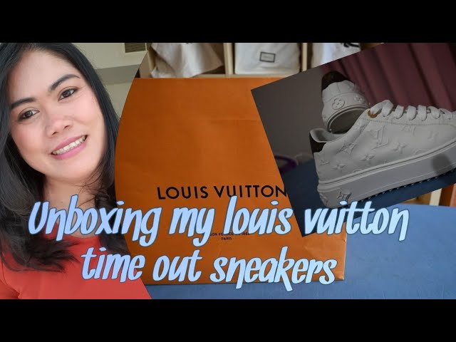 Giày sục nữ thể thao LV màu trắng Louis Vuitton Time Out Open Back