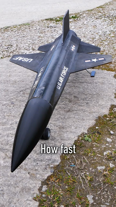 I made a FAST rocket plane 🚀 #tech