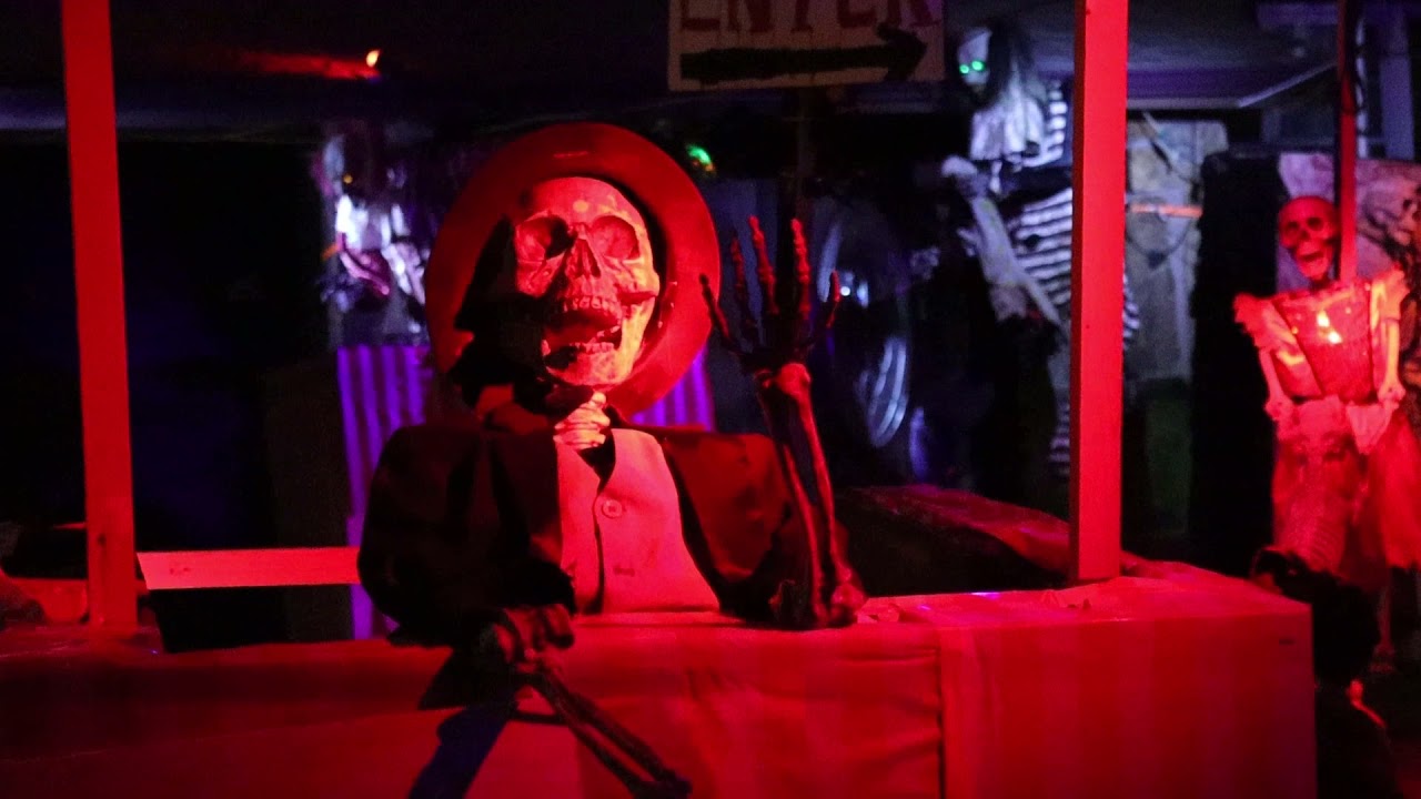 Banneck Muskogee Halloween Display 2021