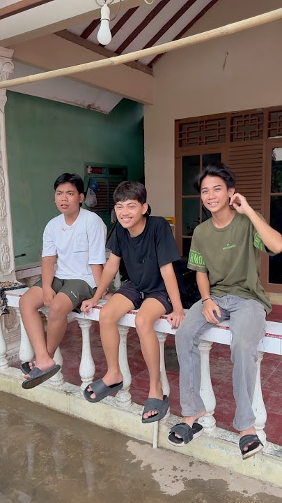Kalian punya temen gini juga ga,anaknya tu suka ngeledekin  #shorts #lucu #kocak