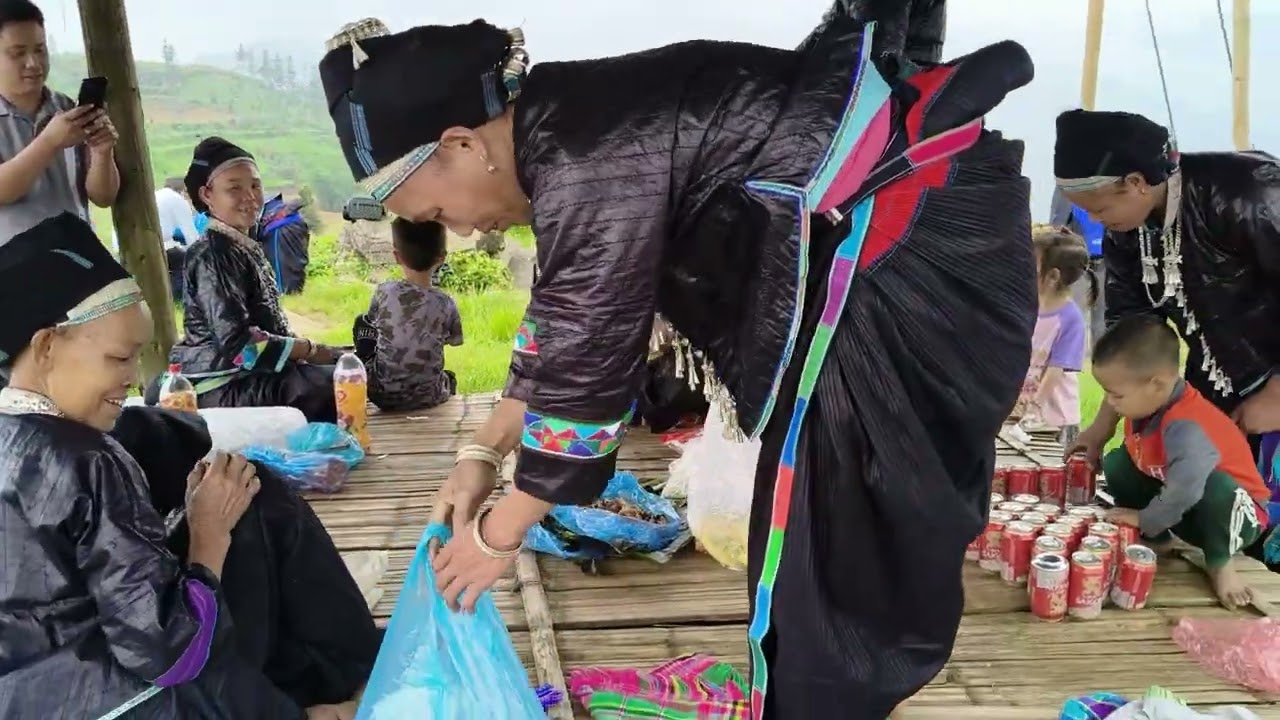 hát nùng gép toàn cảnh