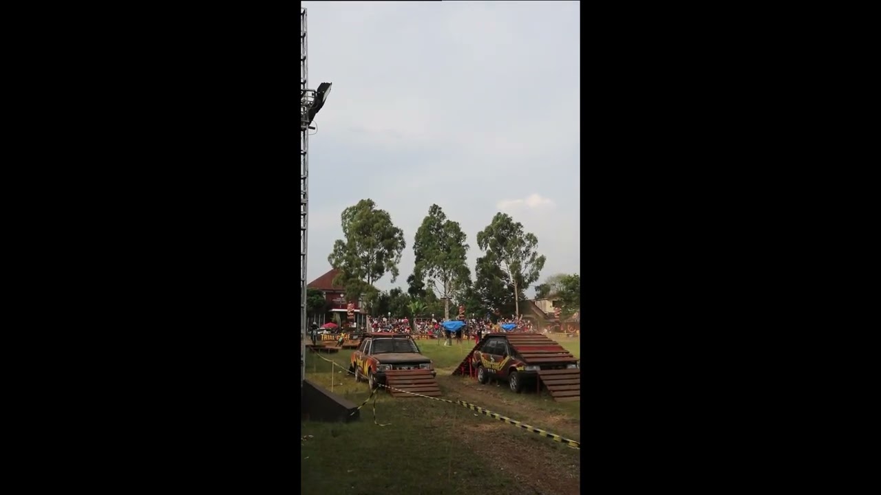 AKSI JUMPING TRIALGAME 76RIDERS