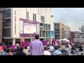 Mo Farah wins the 5k in the Millennium Square, Leeds