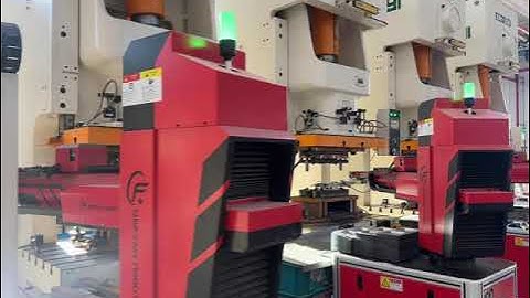 Automated stamping of auto parts with Qinfeng robot