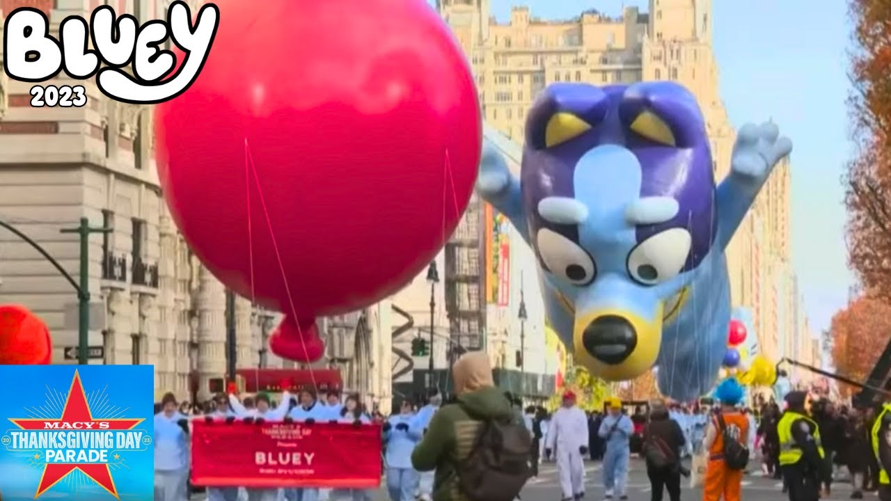 New Bluey Balloon at Macys Thanksgiving Day Parade 2023 (Keepy Uppy Red