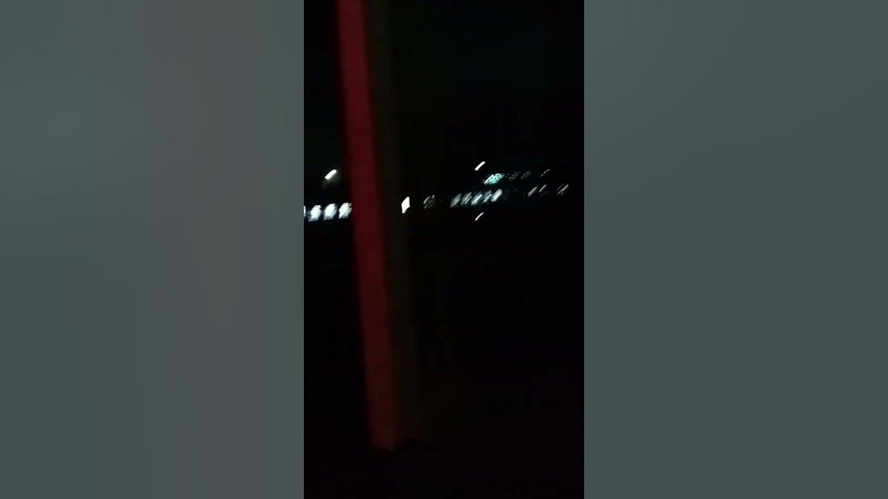 Электричка Ростов-на-Дону-Таганрог едет на остановку Красный Котельщик ...