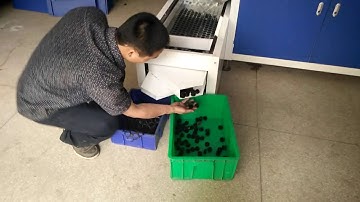 operating video of deflashing machine