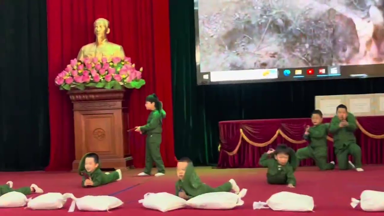 Hoạt cảnh “Bộ đội cụ Hồ” - Trường mầm non B thị trấn Bình Mỹ