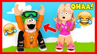 ROBLOXTA ÇILGIN DÜNYAYA GİTTİK ŞEKLİMİZ DEĞİŞTİ 😂 ( Squish )