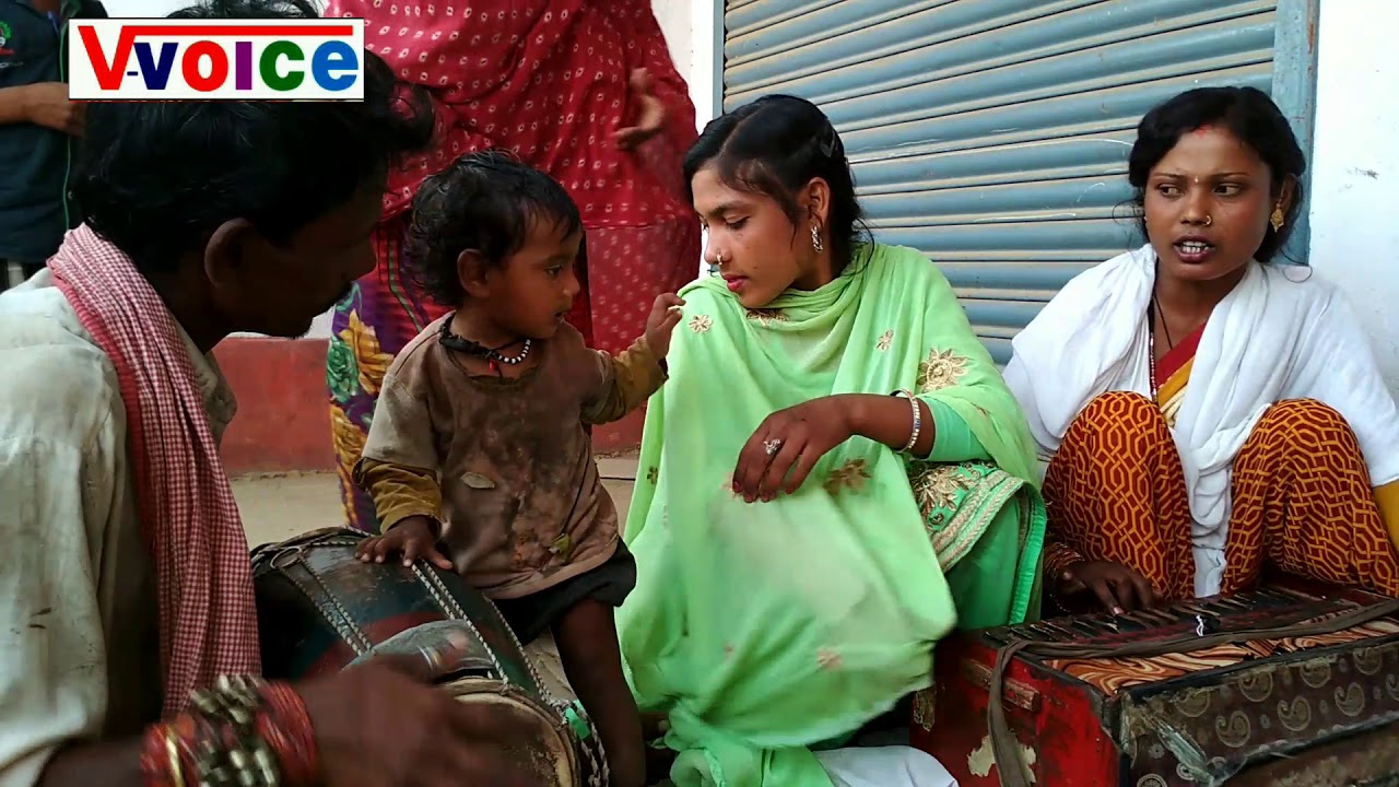 ओठलाली से रोटी बोर के। othlali se roti bor ke . Dholak harmonium par