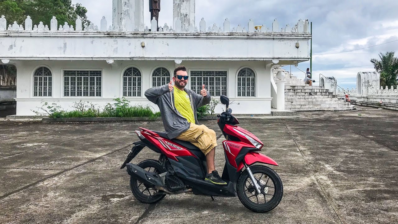 Glory in the PhilippinesExpat Buys a Scooter/Motorcycle and Gets