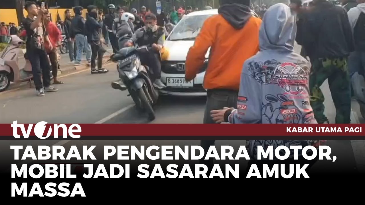 Ngebut di Tengah Aksi Demo, Mobil Tabrak Pemotor! | Kabar Utama Pagi tvOne