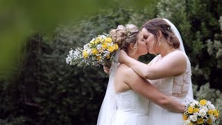 Curradine Barns wedding - Jodie and Sophie highlights