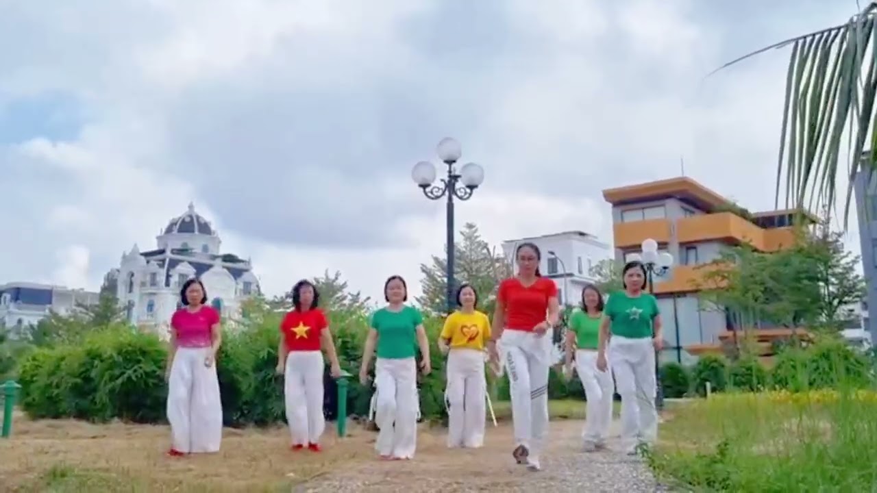 Gặp Nhau Giữa Rừng Mơ - Nhóm TLTX 