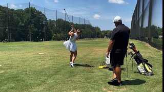 Golfschläger zum Ball abwinkeln – Schwingen Sie nicht den Griff, sondern den Schlägerkopf – Sarah...