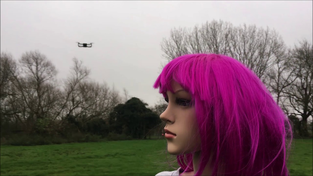 DJI Mavic Mini Orbiting around Lisa at the Leicester Drone Club