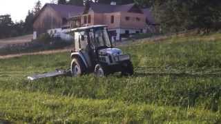 Foton 504 mit Scheibenmähwerk
