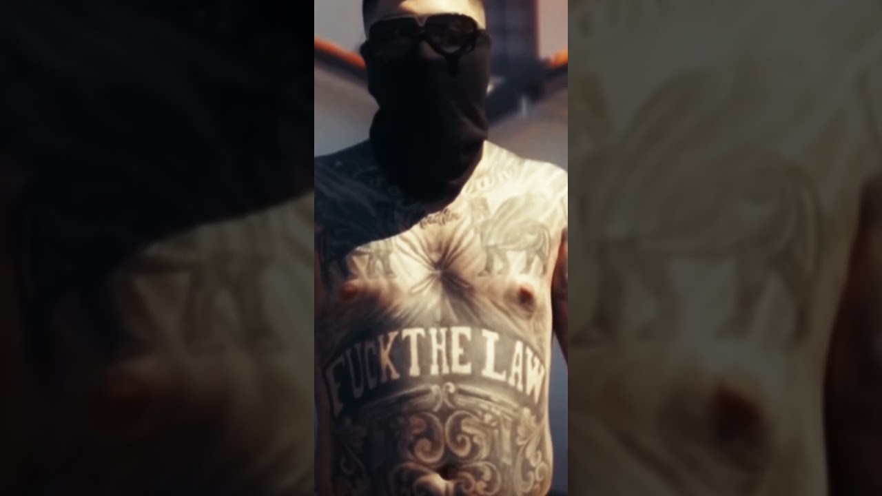 ⁣1 minute intense bikie tattoos #gridsparta #bikies