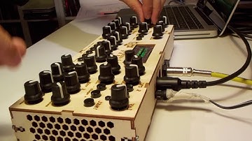 Garretlabs Shruthi XT Reborn - Live demo jam with arpeggiator and sequencer